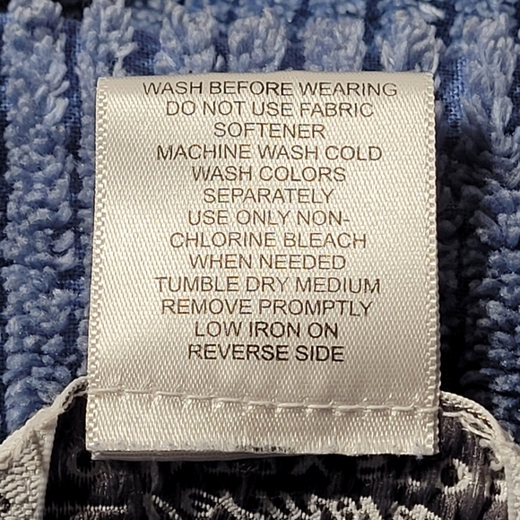 The Vermont Country Store Chenille Blossom Button-Front Bed Jacket Women's (1X) - Picture 11 of 13